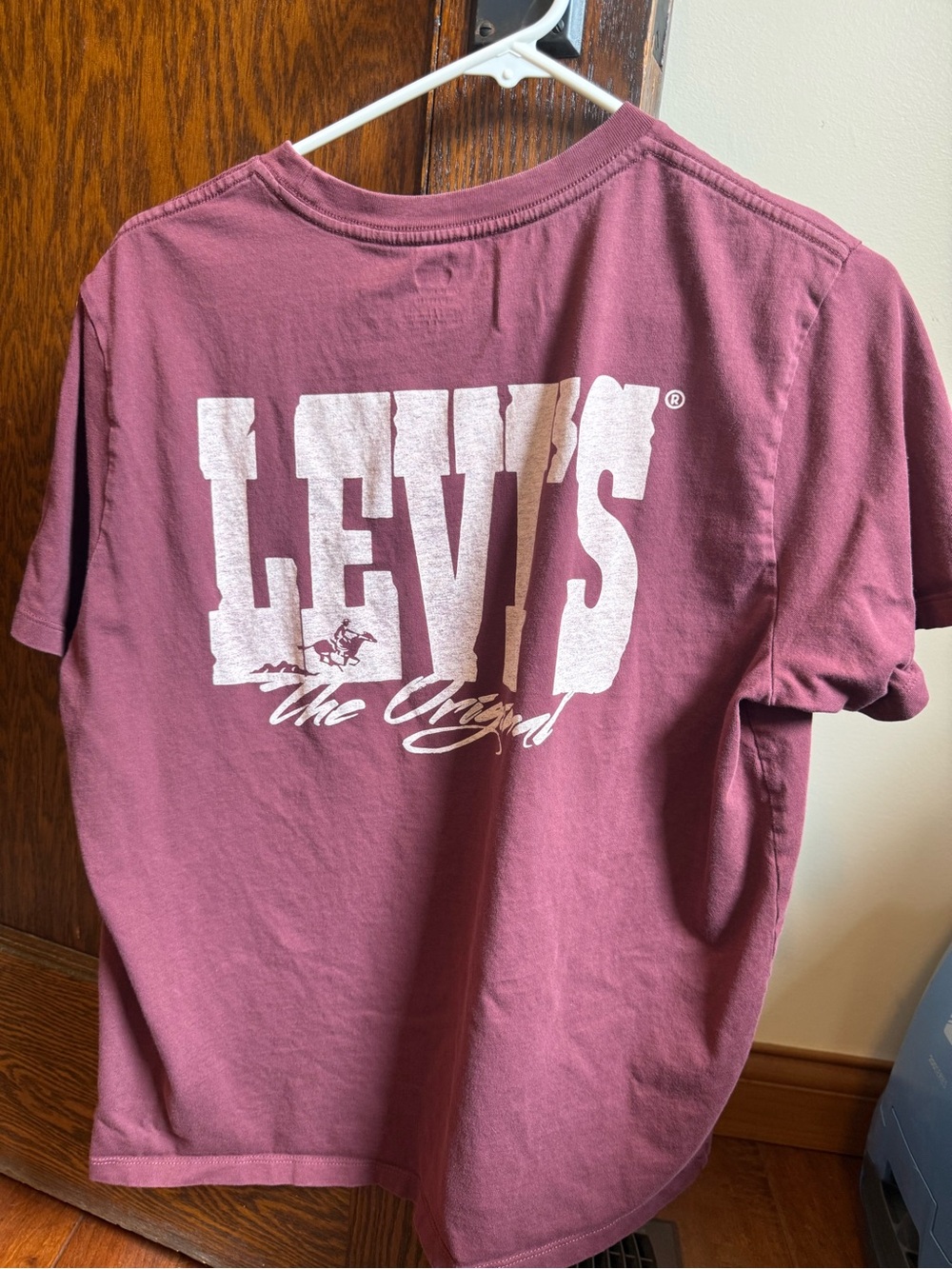 Levi's Men's Short Sleeve Logo Tee - Mauve with White Print